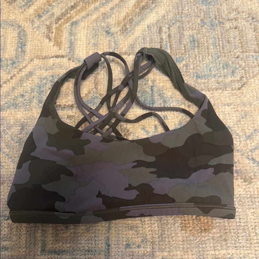 Camo lululemon  Sports Bra